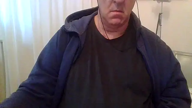 Snapshot of ANONIMO7735 chatting on 10-05-25, 05:28 ANONIMO7735 online show from 10-05-25, 05:28