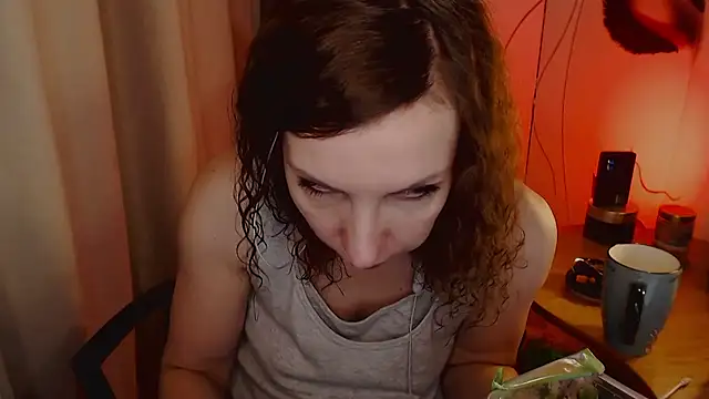 Snapshot of JohansonKatie chatting on 01-30-25, 01:31 JohansonKatie online show from 01-30-25, 01:31