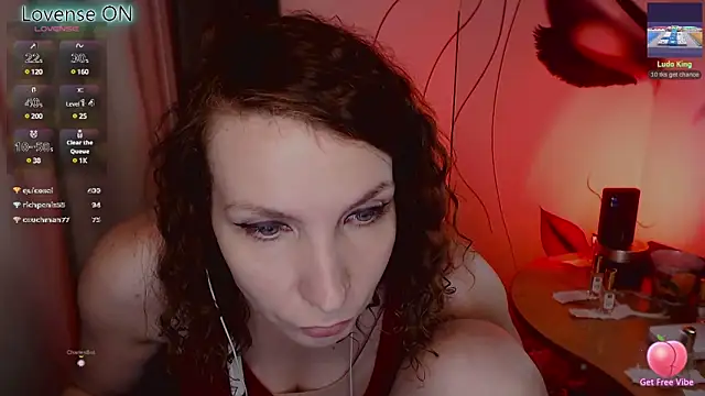 Snapshot of JohansonKatie chatting on 03-07-25, 03:40 JohansonKatie online show from 03-07-25, 03:40