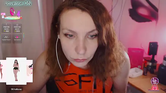 Snapshot of JohansonKatie chatting on 03-18-25, 12:47 JohansonKatie online show from 03-18-25, 12:47