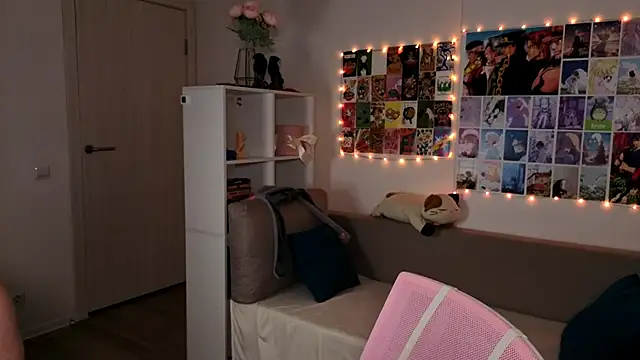 Snapshot of MilenaSaint chatting on 02-21-25, 03:01 MilenaSaint online show from 02-21-25, 03:01