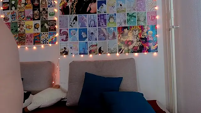 Snapshot of MilenaSaint chatting on 02-25-25, 10:04 MilenaSaint online show from 02-25-25, 10:04