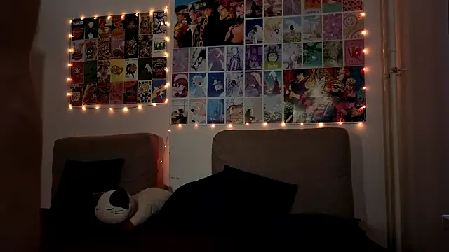 Snapshot of MilenaSaint chatting on 02-26-25, 06:37 MilenaSaint online show from 02-26-25, 06:37