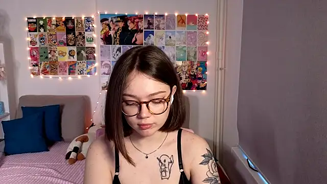 Snapshot of MilenaSaint chatting on 03-01-25, 06:35 MilenaSaint online show from 03-01-25, 06:35