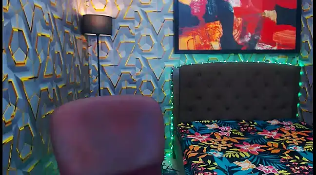 KylieMaxwellCaulfield TS online show from 12-19-24, 01:28