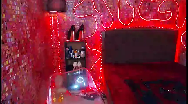 KylieMaxwellCaulfield TS online show from 03-21-25, 05:11