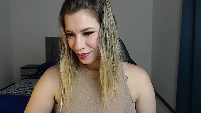 Snapshot of ms_sofia_x chatting on 12-08-24, 02:52 ms sofia x online show from 12-08-24, 02:52
