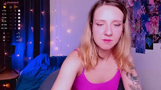 HotaruTomo online show from 12-19-24, 08:23