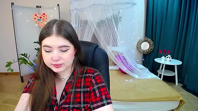 NicoleFoxery online show from 02-22-25, 03:23