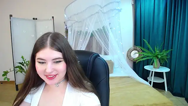 NicoleFoxery online show from 03-17-25, 09:23