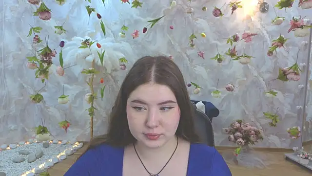 NicoleFoxery online show from 04-26-26, 08:17