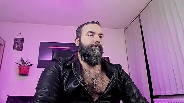 ChristophJules online show from 12-18-24, 01:05