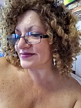 Hot Azaleea online show from 10-19-25, 05:41