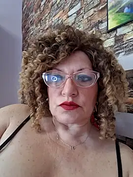 Hot Azaleea online show from 04-16-26, 05:52