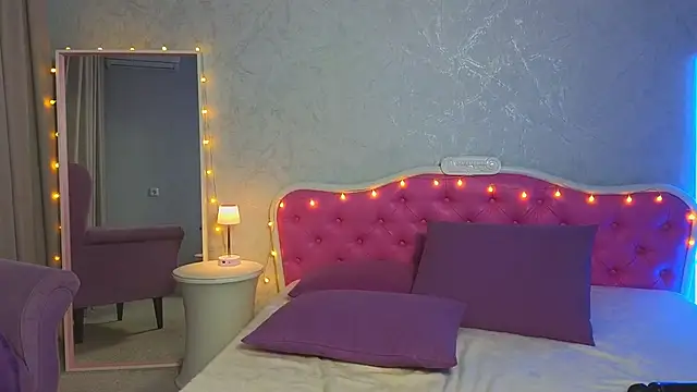 Ariana Petite online show from 12-13-24, 06:42