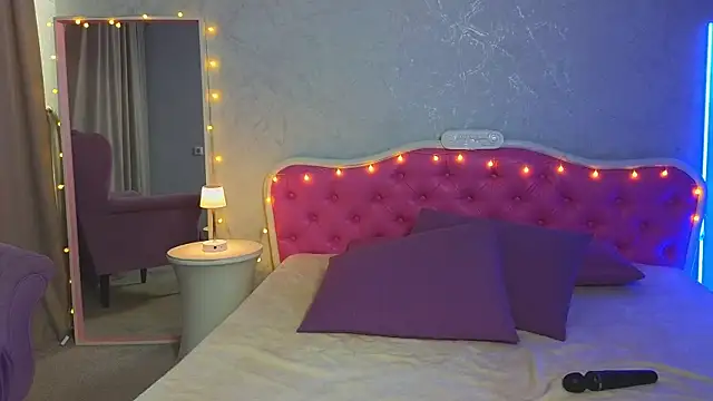 Ariana Petite online show from 01-29-25, 05:30