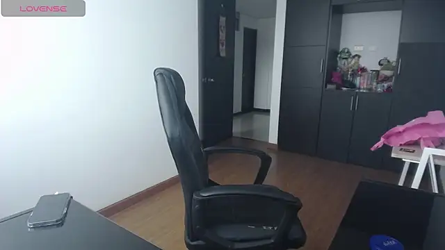 michell fun23 online show from 09-29-25, 04:34