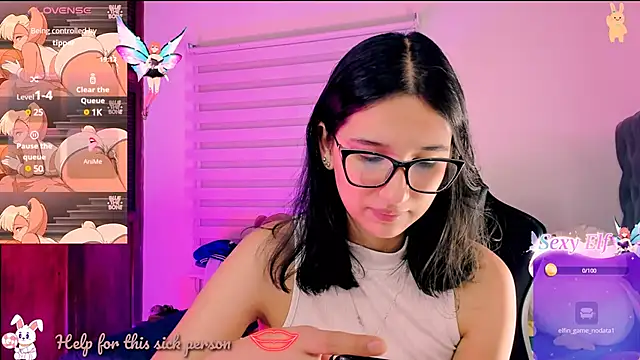 Snapshot of Luniverse chatting on 01-07-25, 10:52 Luniverse online show from 01-07-25, 10:52