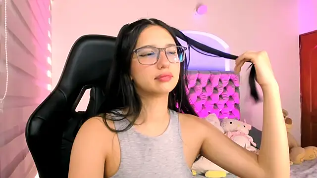 Luniverse online show from 12-04-25, 08:28