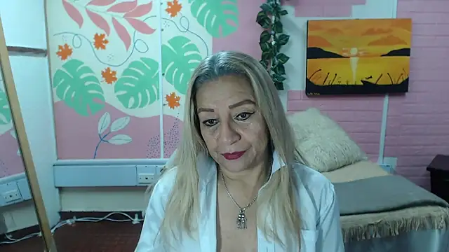 Snapshot of ZAMANTHA chatting on 03-04-25, 03:37 ZAMANTHA online show from 03-04-25, 03:37