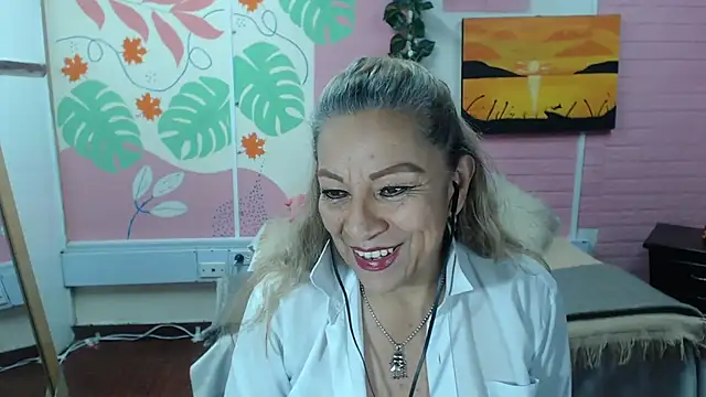 Snapshot of ZAMANTHA chatting on 03-14-25, 03:47 ZAMANTHA online show from 03-14-25, 03:47