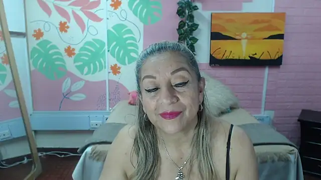 Snapshot of ZAMANTHA chatting on 09-11-25, 04:18 ZAMANTHA online show from 09-11-25, 04:18