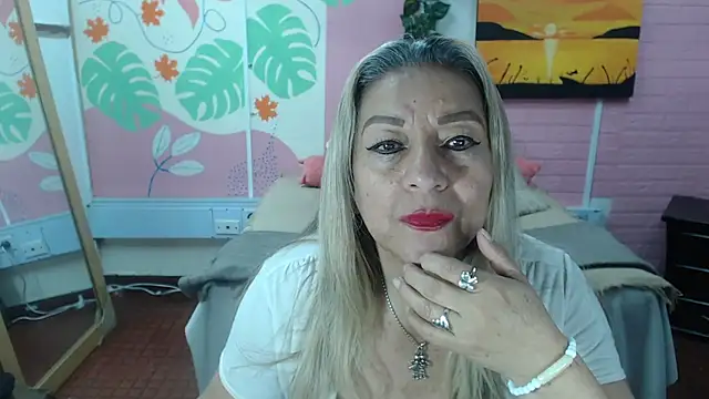 Snapshot of ZAMANTHA chatting on 09-16-25, 03:35 ZAMANTHA online show from 09-16-25, 03:35