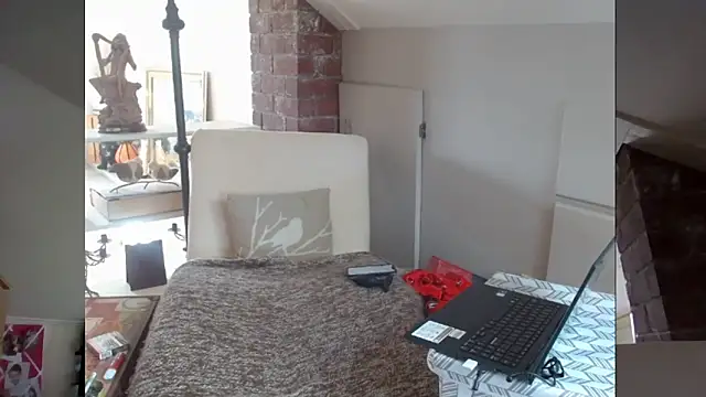 MissMara2021 online show from 03-14-25, 06:50