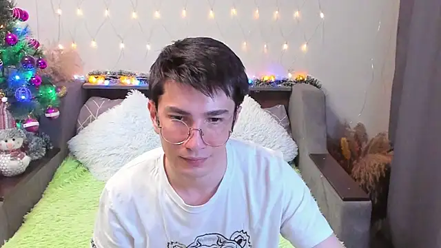 Yumi steve online show from 12-15-24, 07:42