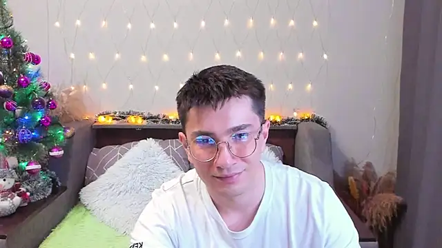 Yumi steve online show from 12-28-24, 09:08