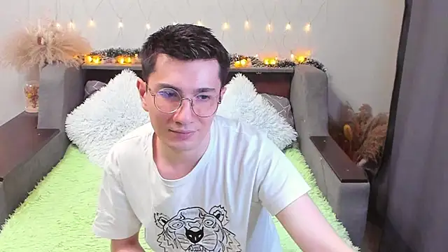 Yumi steve online show from 02-22-25, 11:57