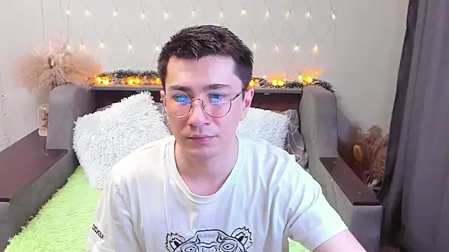 Yumi steve online show from 03-02-25, 08:29