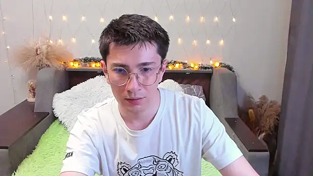 Yumi steve online show from 03-15-25, 12:25