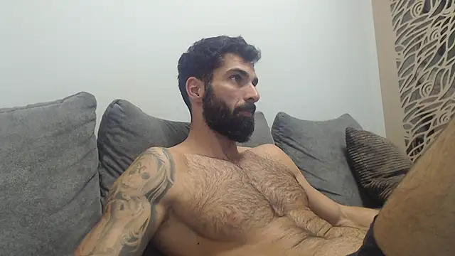 Snapshot of Verycutex chatting on 11-15-25, 08:38 Verycutex online show from 11-15-25, 08:38