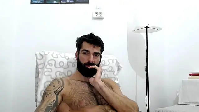 Snapshot of Verycutex chatting on 11-23-25, 09:53 Verycutex online show from 11-23-25, 09:53