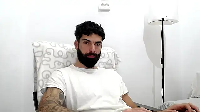 Snapshot of Verycutex chatting on 12-16-25, 06:51 Verycutex online show from 12-16-25, 06:51