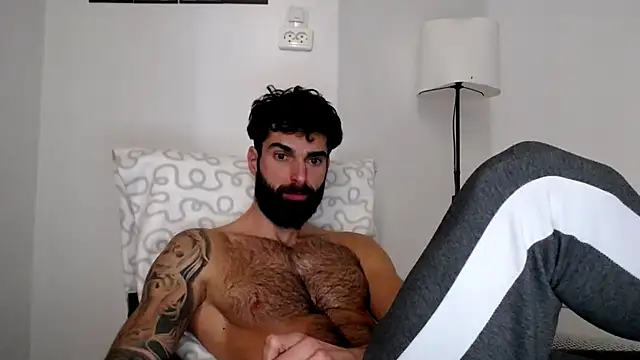 Snapshot of Verycutex chatting on 01-10-26, 11:23 Verycutex online show from 01-10-26, 11:23