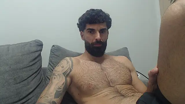 Snapshot of Verycutex chatting on 02-05-26, 08:24 Verycutex online show from 02-05-26, 08:24