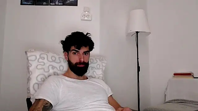 Snapshot of Verycutex chatting on 02-21-26, 08:48 Verycutex online show from 02-21-26, 08:48