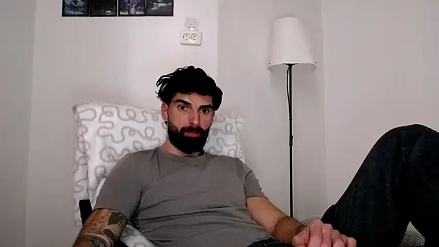 Snapshot of Verycutex chatting on 03-02-26, 07:59 Verycutex online show from 03-02-26, 07:59