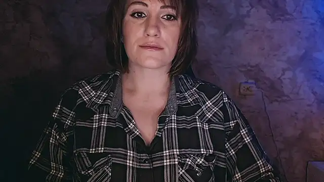 Snapshot of _letty_ chatting on 01-04-25, 09:41  letty  online show from 01-04-25, 09:41