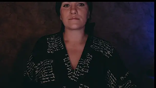 Snapshot of _letty_ chatting on 09-11-25, 11:27  letty  online show from 09-11-25, 11:27