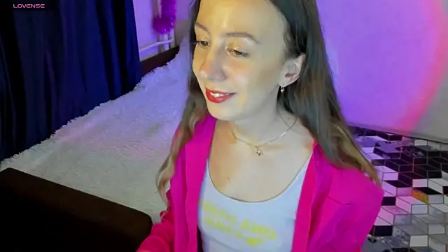 CurlySteph online show from 12-20-24, 11:05