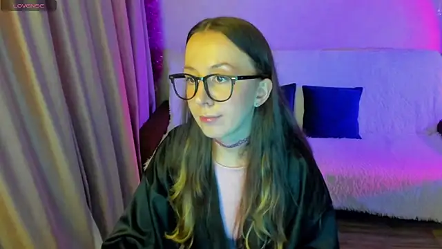 CurlySteph online show from 09-21-25, 03:24