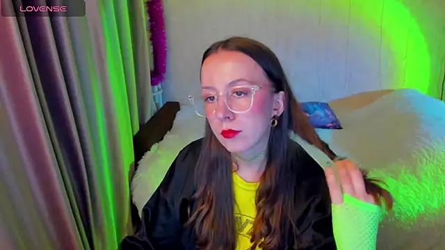 CurlySteph online show from 12-14-25, 05:29