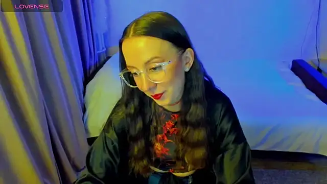 CurlySteph online show from 04-30-26, 09:19