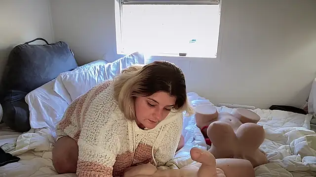 Snapshot of magicsparkles chatting on 12-12-24, 07:15 magicsparkles online show from 12-12-24, 07:15