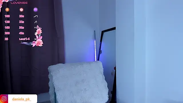 Snapshot of roxy_pk_ chatting on 02-27-26, 11:27 roxy pk online show from 02-27-26, 11:27