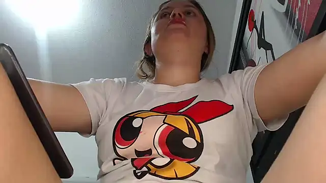 Snapshot of fisting_room chatting on 12-10-24, 10:47 fisting room online show from 12-10-24, 10:47