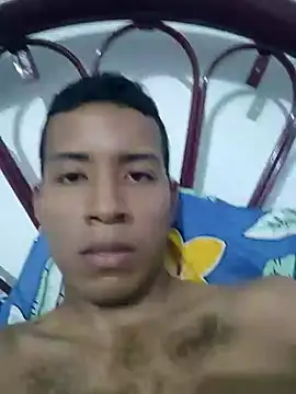 Snapshot of Cede72 chatting on 12-16-25, 03:33 Cede72 online show from 12-16-25, 03:33